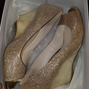 David's bridal wedges